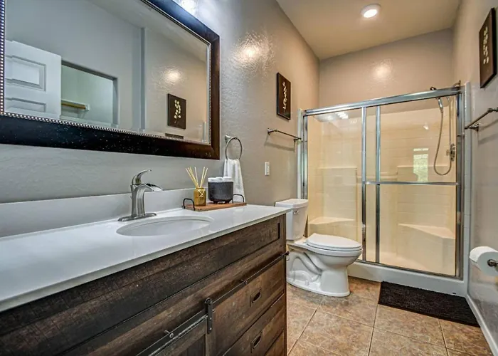 Apartment Modern 2br With Pool And Parking In Scottsdale
